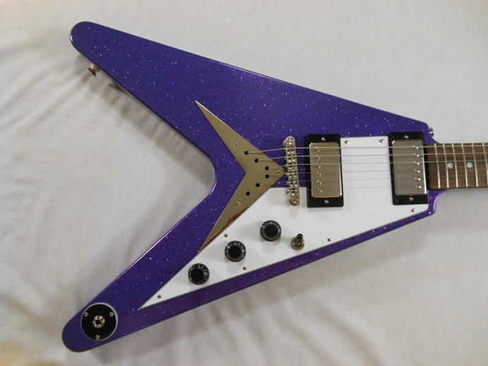 Exclusive Flying V Picture 7